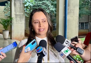 Superintendente de Vigilância em Saúde da SES, Flúvia Amorim, anuncia vacina bivalente contra a Covid-19 para todos grupos prioritários a partir desta segunda, nas unidades de saude 