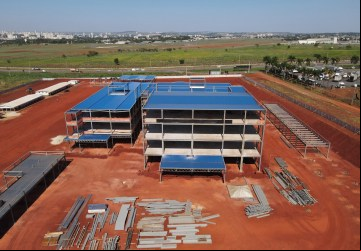 O Cora vai se somar ao Hospital Estadual do Centro Norte (HCN), em Uruaçu, e ao Hospital Estadual São Marcos, de Itumbiara, como unidades da gestão estadual que possuem serviço de Atenção Oncológica