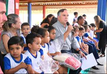 Prefeito Sandro Mabel lança projeto "Criancidade: crianças e prefeito em diálogos pela cidade" no Centro Municipal de Educação Infantil (Cmei) Goiânia Viva