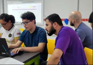  Interessados em capacitação profissional nas áreas de tecnologia e inovação devem ter idade mínima de 16 anos e ensino fundamental completo